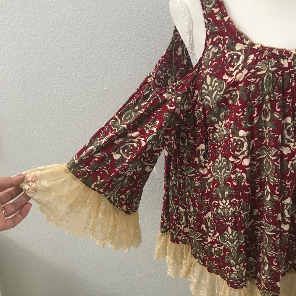 Ciel USA boho lace trim cold shoulder floral tunic - Picture 2 of 8